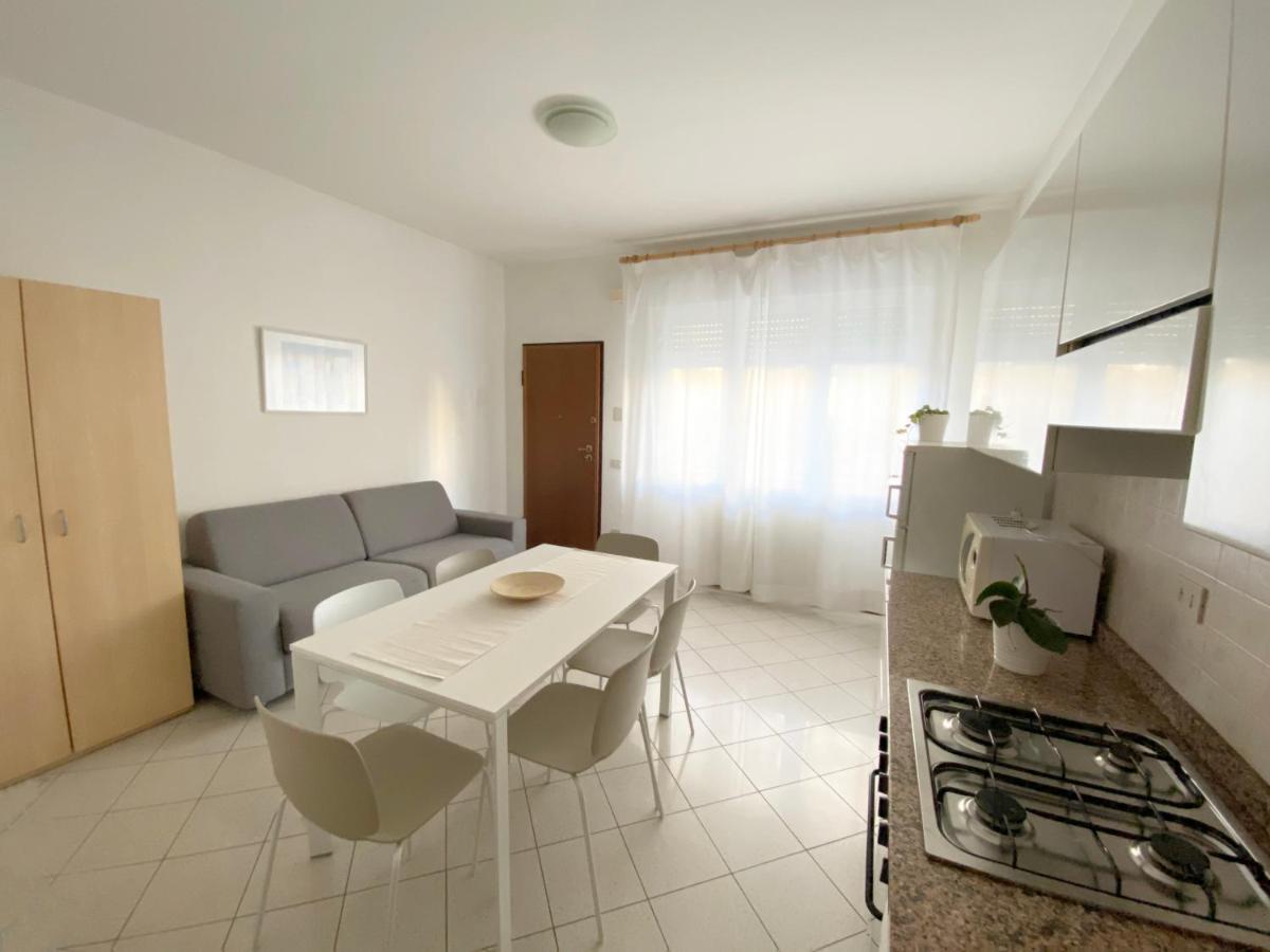 Dainese Apartments, Casa Abigail Lido di Jesolo Exteriör bild