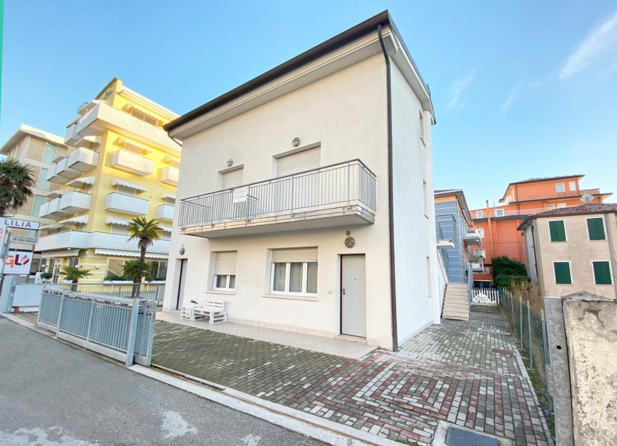 Dainese Apartments, Casa Abigail Lido di Jesolo Exteriör bild